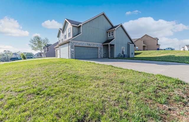 Please View 3D Virtual Walk-Through Before Scheduling a Showing photos photos