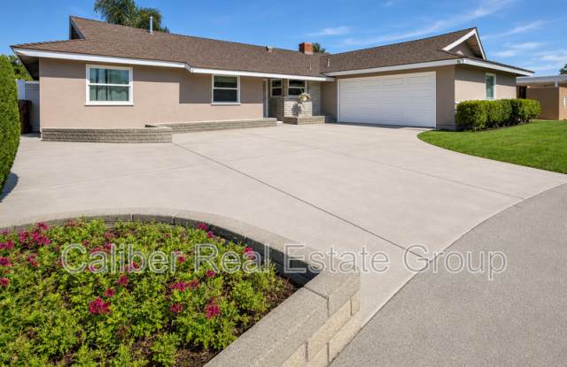 518 N Carousel Pl photos photos