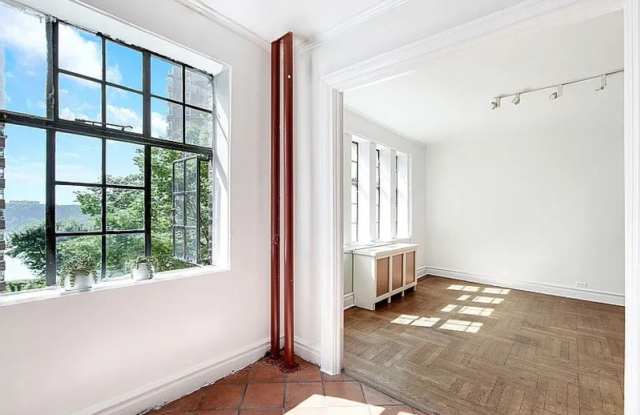 116 Pinehurst Ave Gallery 3