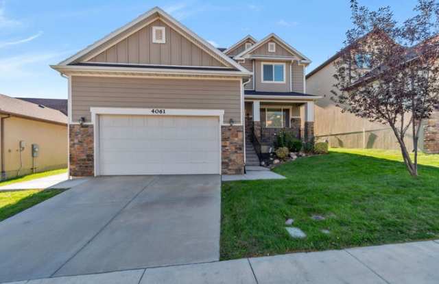 4061 Heatherfield Lane North Gallery 2