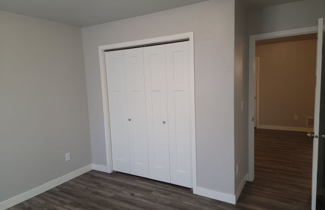 198-204 McGriff Way photos photos