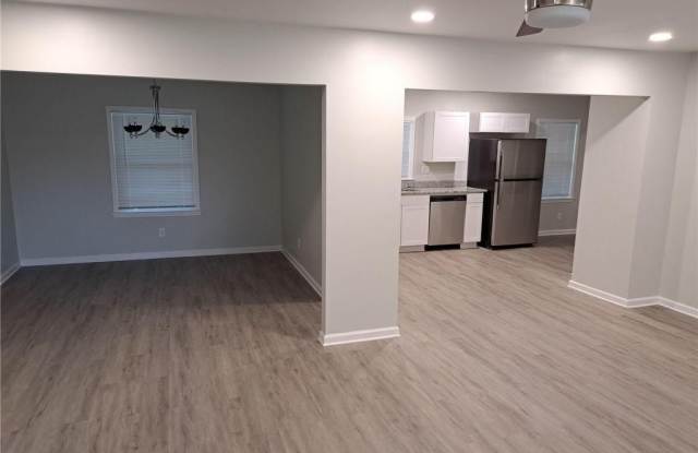 700 Lynn Circle SW Gallery 3