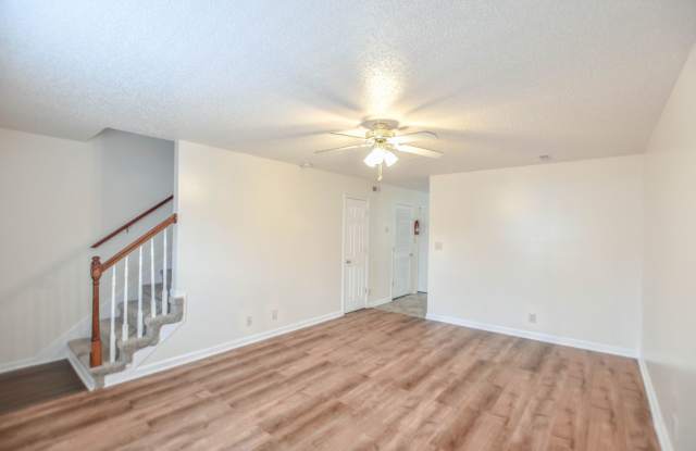 Pet Friendly Two Bedroom! Gallery 4
