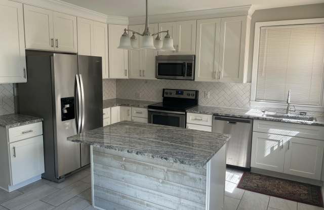 211 MARKET Street - 211 East Market Street, Snow Hill, MD 21863