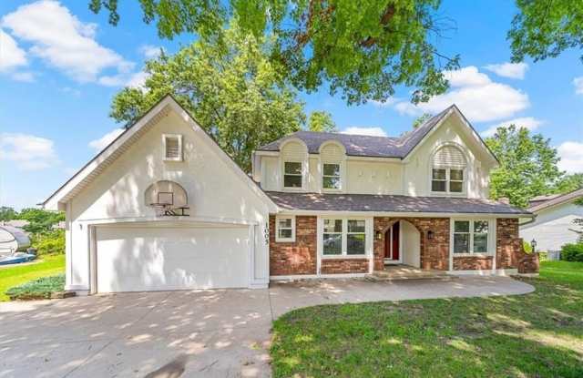 1005 Johnston Drive - 1005 Johnston Drive, Raymore, MO 64083