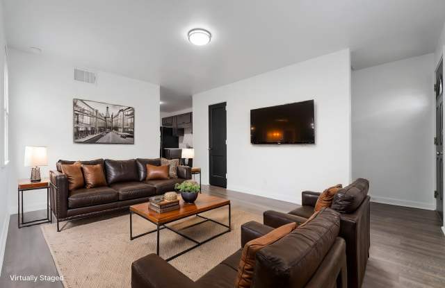 2BR Townhouse in Midland, PA! With Central AC!! Apply now~ - 18 Midland Heights Circle, Midland, PA 15059