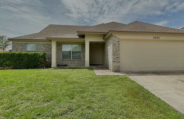 Lovely 3 bedroom 2 bath with Fireplace photos photos