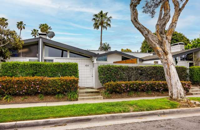 Upgraded Newport Beach Townhouse in Park Lido! photos photos