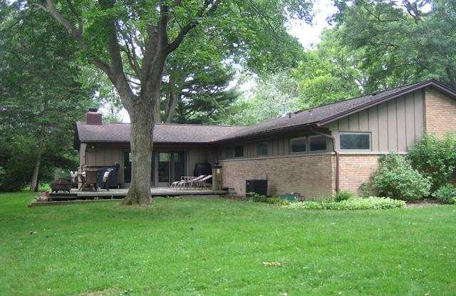3150 E BRADFORD Drive Gallery 2