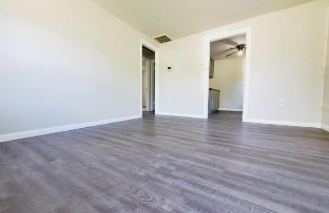 2 Bedroom In Gary Gallery 4