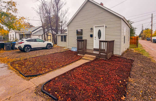 612 House Avenue Gallery 1