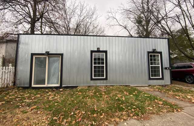 Now Showing this 2BR, 1 BA home located at 50 W. Wiley Street., Greenwood, IN - 50 West Wiley Street, Greenwood, IN 46142