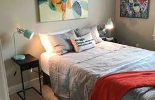 804 East Jefferson Unit Gallery 3
