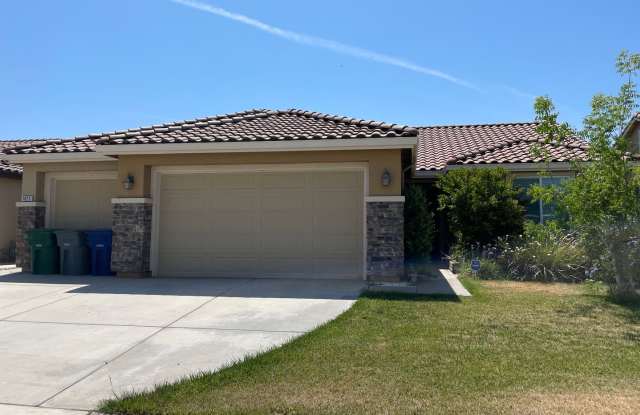 Coming Soon – Beautiful 4 Bedroom, 3 Bathroom Home with Solar in Prime Location! photos photos