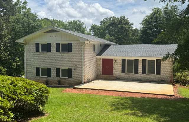 Wonderful Stone Mountain 4 bed 2.5 bath Home on Basement. photos photos