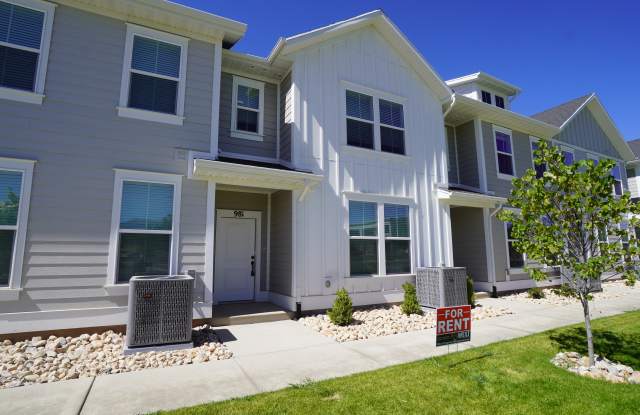 981 S Swoop Dr - 981 South Swoop Drive, Clearfield, UT 84015