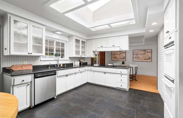 1658 Bartram Way Gallery 4