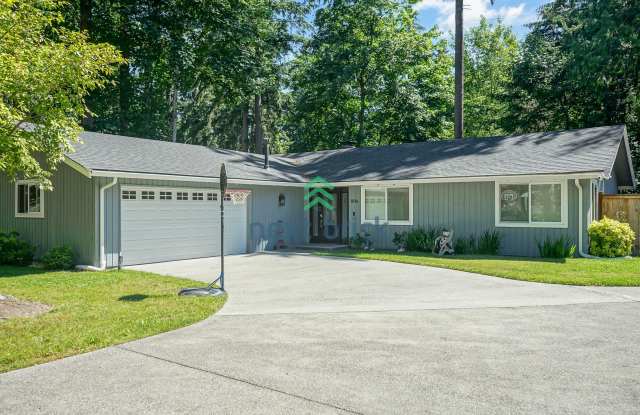 3 Bed, 2.5 Bath Single Family Available for Rent photos photos