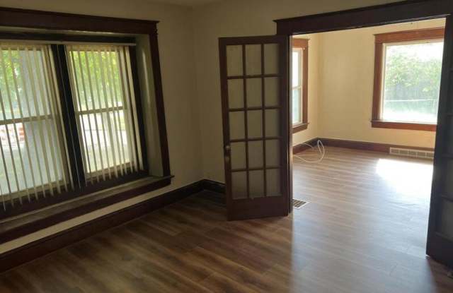 8 Rocket St photos photos