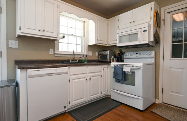 120 Wakefield Drive photos photos