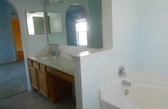 1809 Emily Dr Gallery 4
