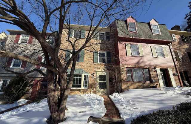 120 GEORGETOWN GREEN photos photos