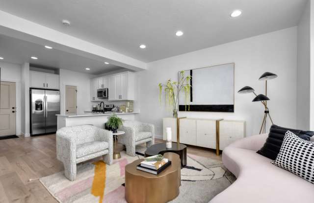 PRE-LEASE FOR 1 MONTH FREE RENT : Fruit Heights 4-bed, 3.5-bath Townhome Available Early September!!! Gallery 1