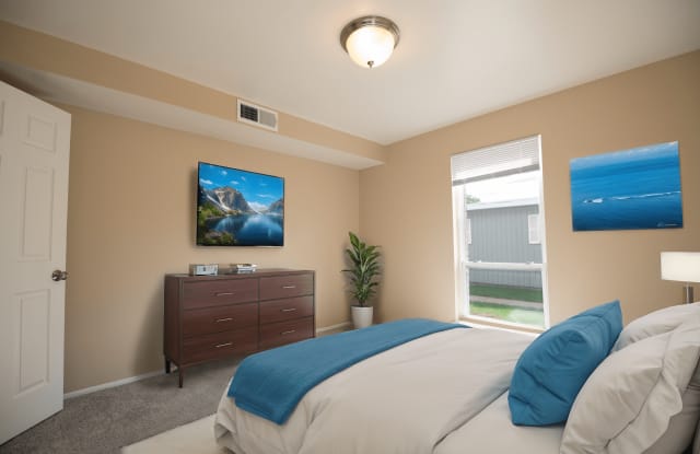 Embassy West Apartments Gallery 2