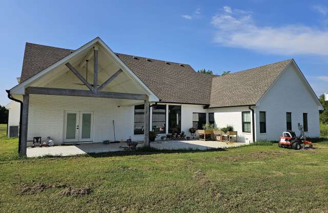 1482 Darlene Ln Gallery 2