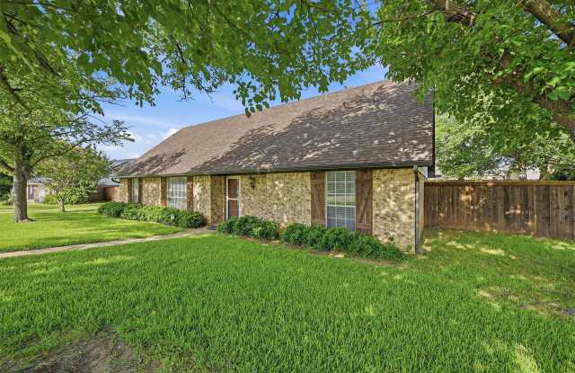 720 Blanton Drive Gallery 2