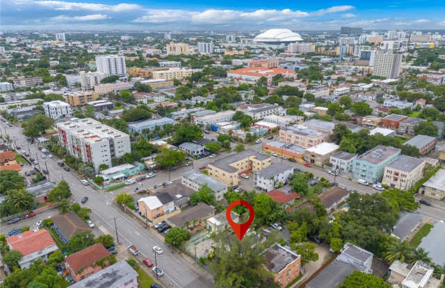 963 SW 6th St - 963 Southwest 6th Street, Miami, FL 33130