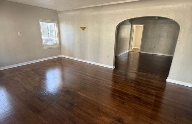 Beautiful 3 Bedroom La Mesa Home Gallery 3