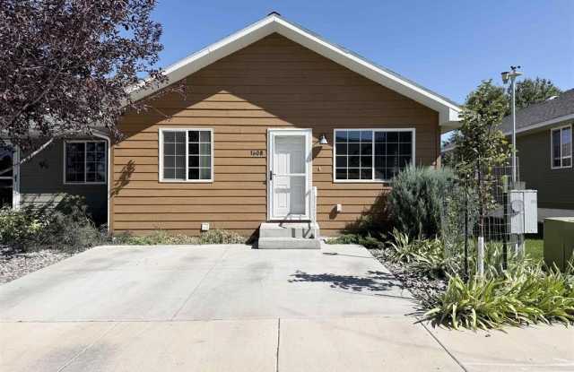1608 Stella Ct Gallery 1