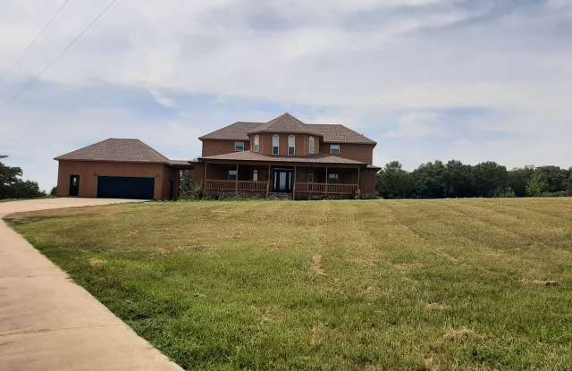 4/3.5, 3300 sq, ~10 ac. Home for Lease @ 30 Caudill Rd., Enola AR ($2635) photos photos