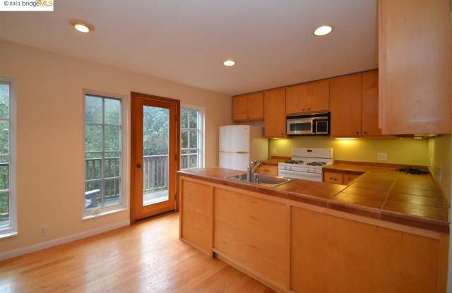 6006 Balboa Dr Gallery 2
