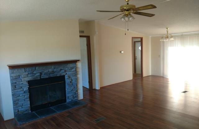 254 Pine Haven Gallery 2