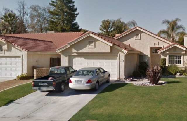 Modern Comfort in a Prime Location photos photos