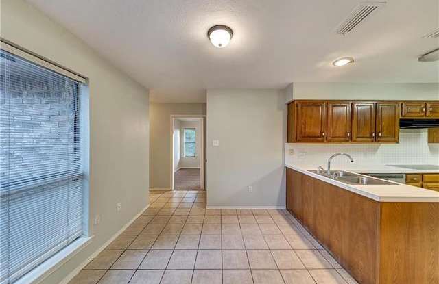 512 Chaffee Drive Gallery 4