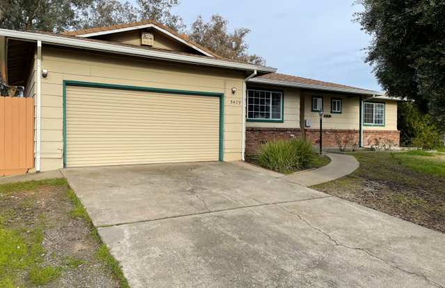 Now Available – Stylish 3-Bed, 2-Bath Home in Prime Location photos photos
