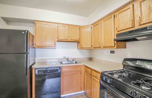 Greenlyn Apartments Gallery 2