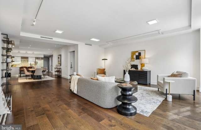 233 CHESTNUT Street Gallery 3