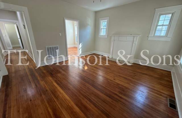 Charming 3-Bedroom Home with Quartz Countertops & Large Backyard Gallery 3