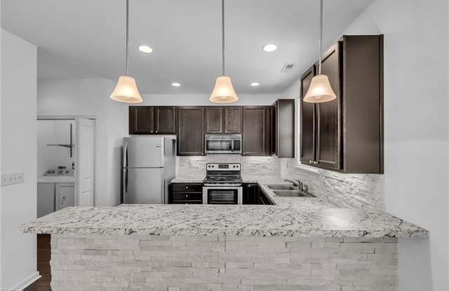 1633 Brimington Lane Gallery 4