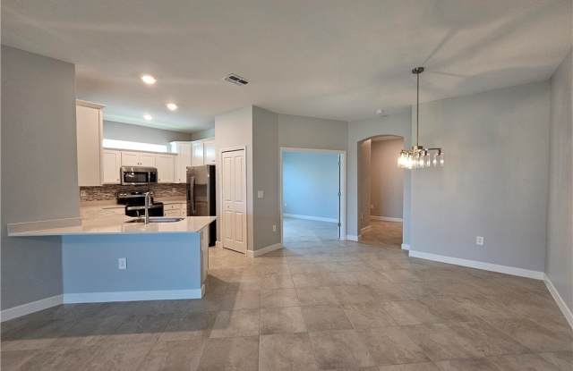20503 Hazelnut Court S Gallery 4