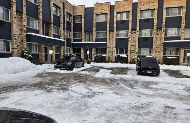 8655 1/2 W FOSTER Avenue unit: 1B photos photos