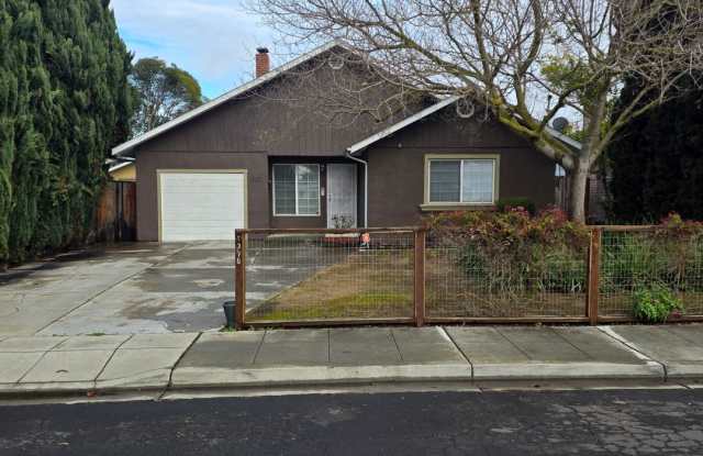 Menlo Park 3BR Home Near Meta, Dumbarton Bridge  Stanford – Large Yard + W/D photos photos