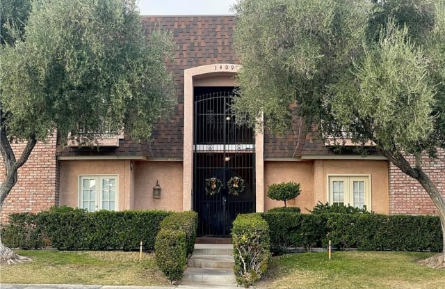 1409 East Saint Louis Avenue - 1409 East Saint Louis Avenue, Las Vegas, NV 89104