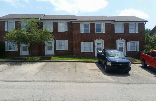 133 Maple Hill Dr - 133 Maple Hill Drive, Richmond, KY 40475