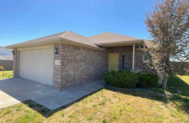 COMING SOON: Beautiful 3BR/2BA Home in Joplin, MO with 2 car garage and fenced in yard!! photos photos COMING SOON: Beautiful 3BR/2BA Home in Joplin, MO with 2 car garage and fenced in yard!! photos photos