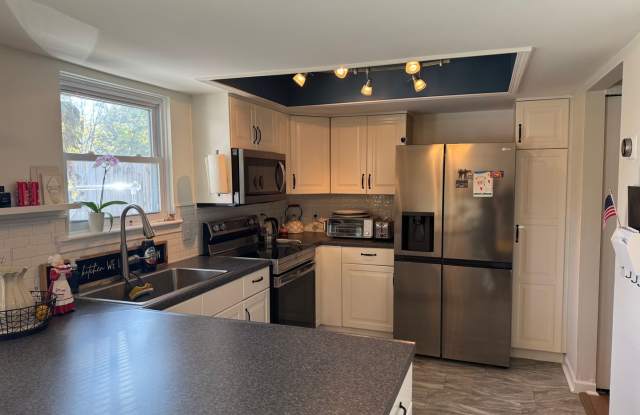 3BR Townhome in Nashville Gallery 3